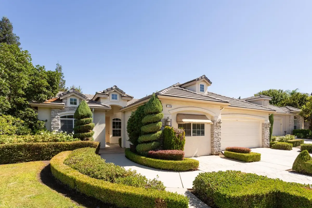 1120 E Sawgrass Avenue, Fresno, CA 93730 - #1