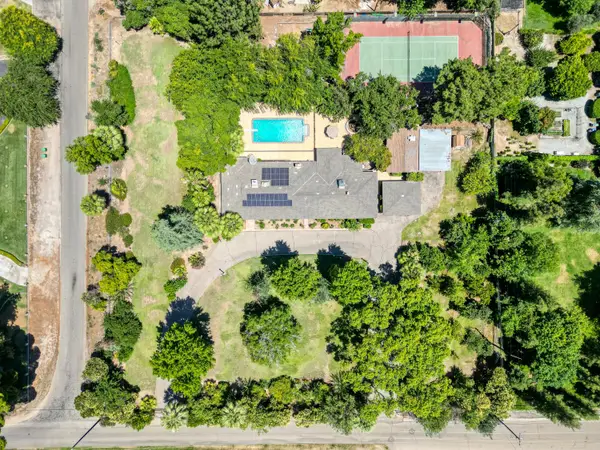 2173 S Minnewawa, Fresno, CA 93727