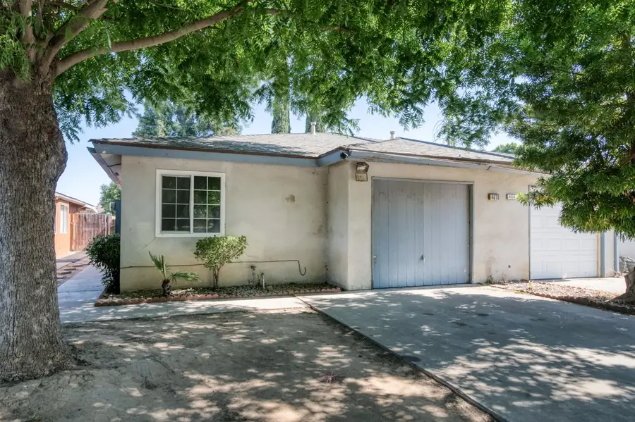 4670 W Ashlan Avenue, Fresno, CA 93722 - #2