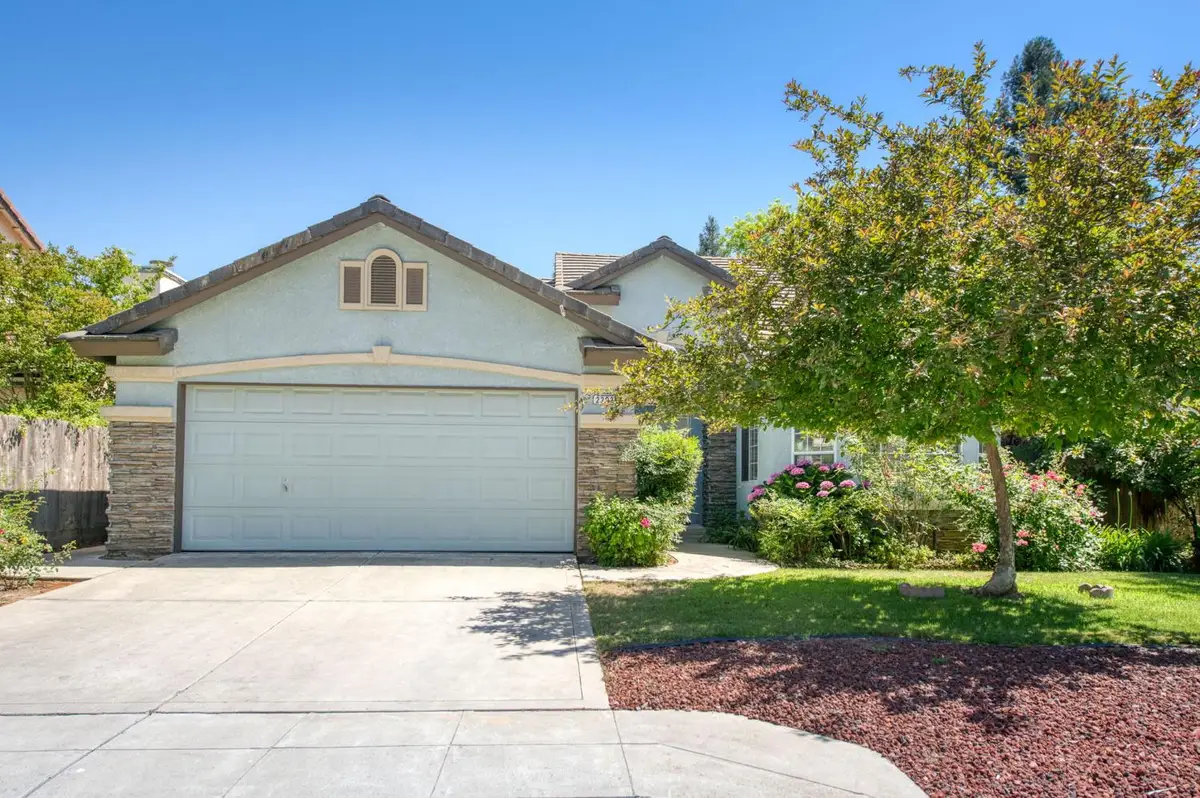 2293 E Desert Island Drive, Fresno, CA 93730 - #1