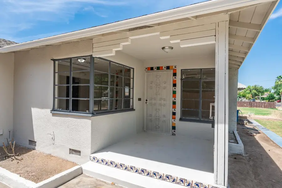 124 E Robinson Avenue, Fresno, CA 93704 - #3