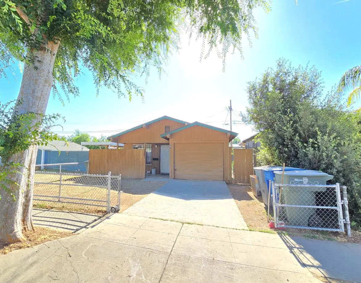 292 N College Avenue, Fresno, CA 93701 - #1