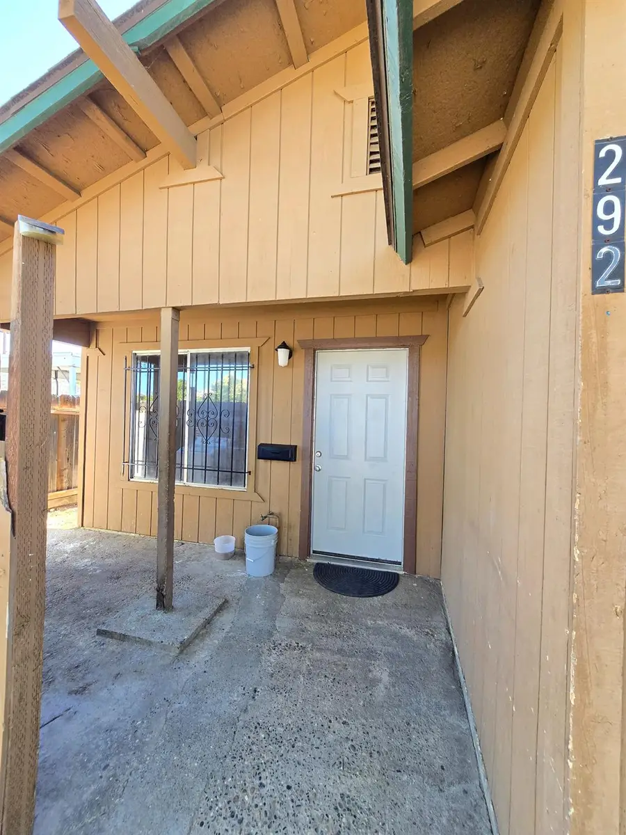 292 N College Avenue, Fresno, CA 93701 - #2