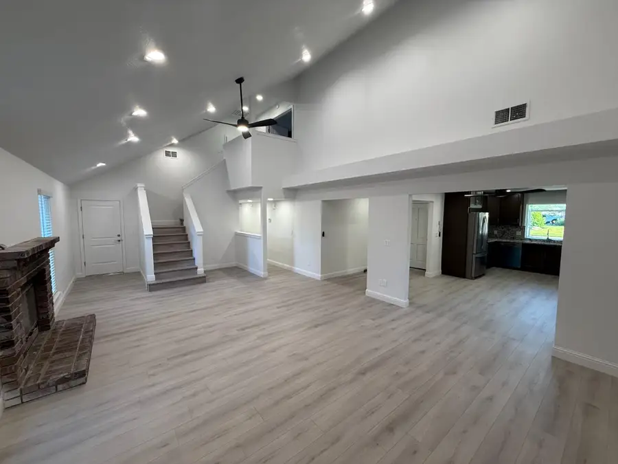 1578 E Serena Avenue, Fresno, CA 93720 - #2