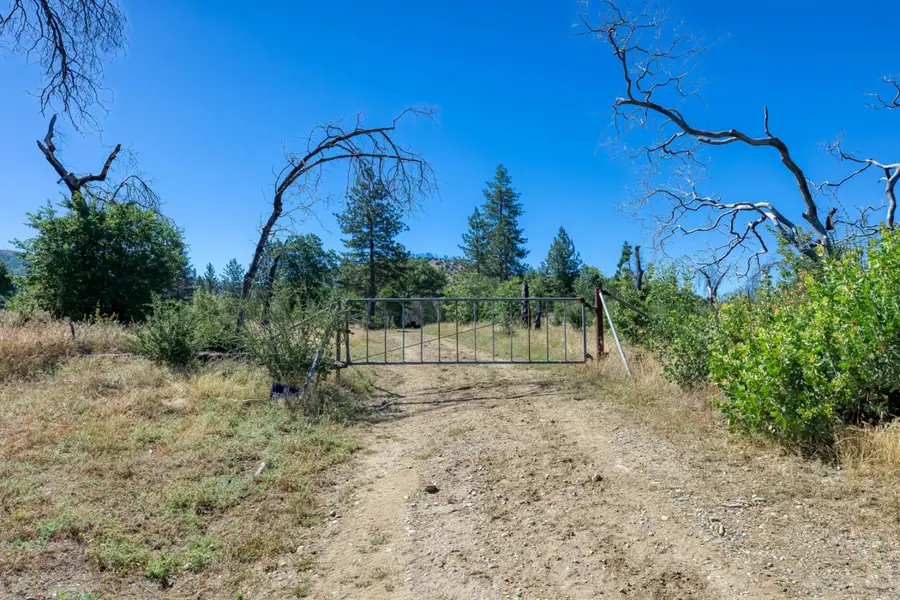 46085 Jose Basin, Auberry, CA 93602 - #3