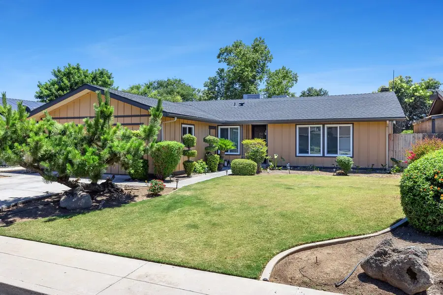 1468 Morris Avenue, Clovis, CA 93611 - #2