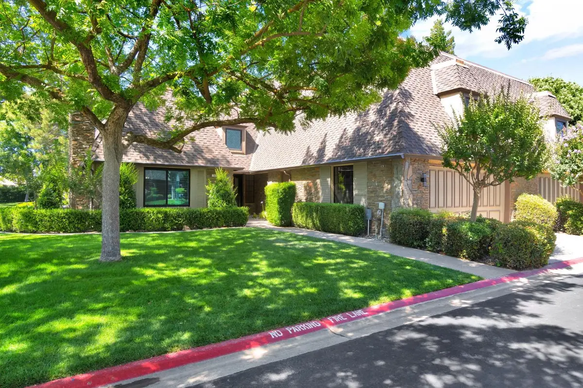 2828 W Compton Court, Fresno, CA 93711 - #1
