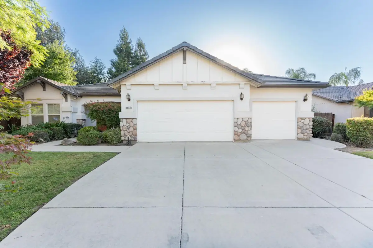 3607 N Mendonca Street, Visalia, CA 93291 - #1