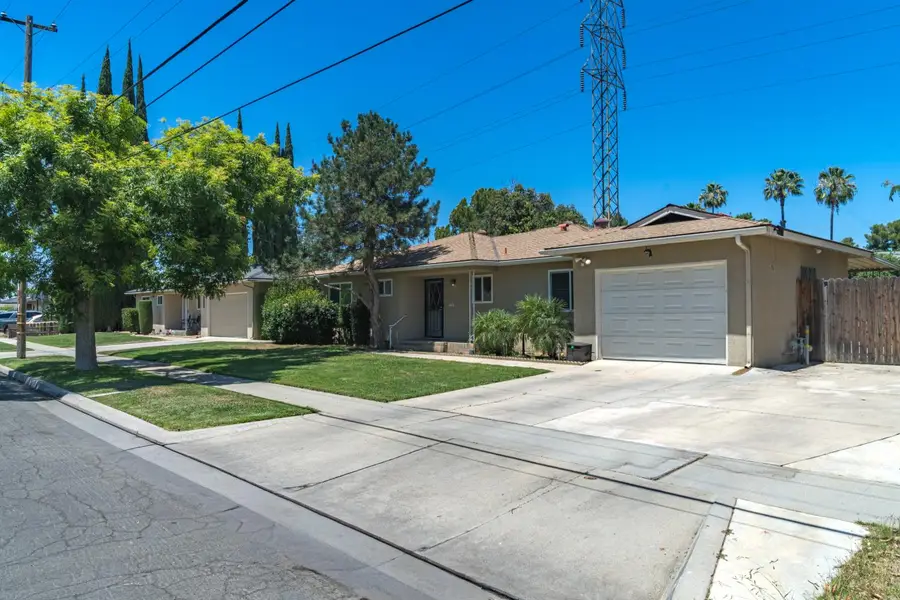 712 W Sussex Way, Fresno, CA 93705 - #2