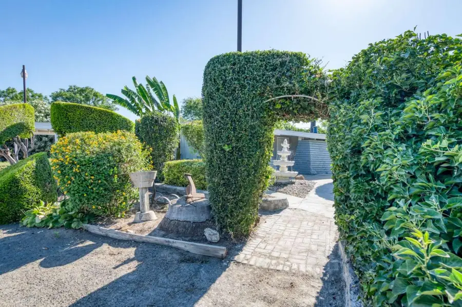5512 E Ashlan Avenue, Fresno, CA 93727 - #3