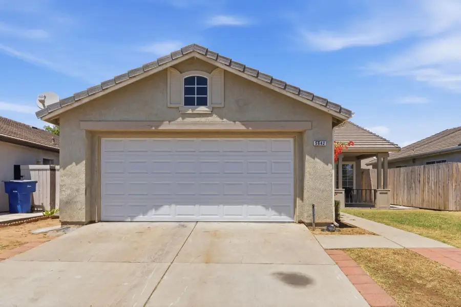5642 W Donner Avenue, Fresno, CA 93722 - #2