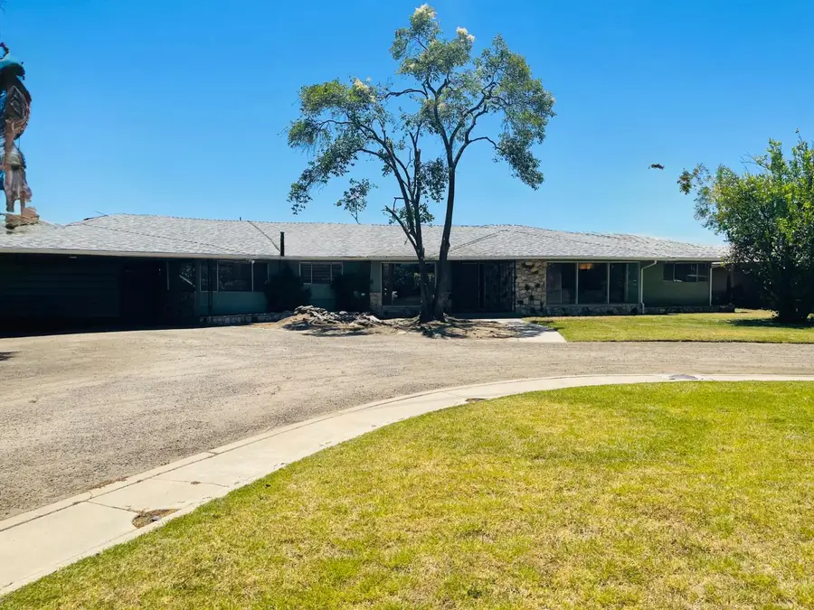 1111 W Kearney Boulevard, Fresno, CA 93706 - #2