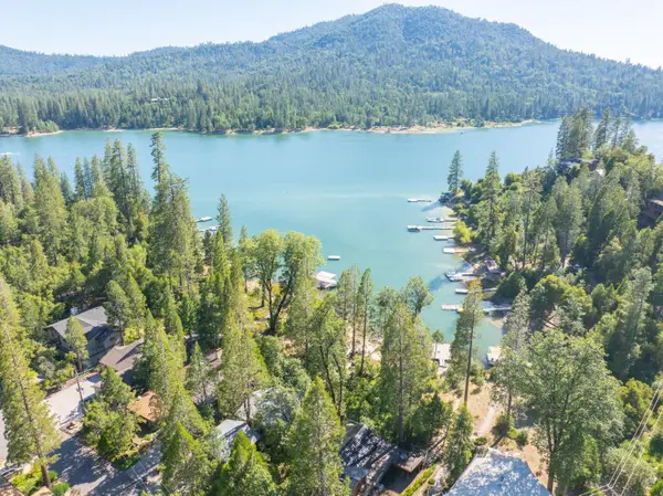 38954 Lake Point Court, Bass Lake, CA 93604