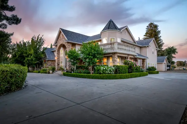 8584 N Madsen Avenue, Clovis, CA 93619