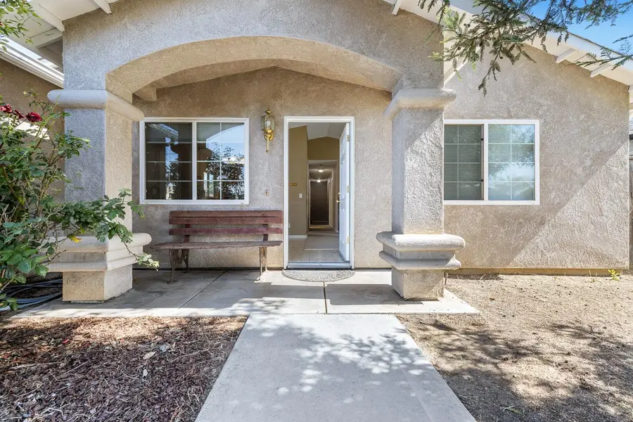 1567 Lacreta Avenue, Madera, CA 93638 - #2