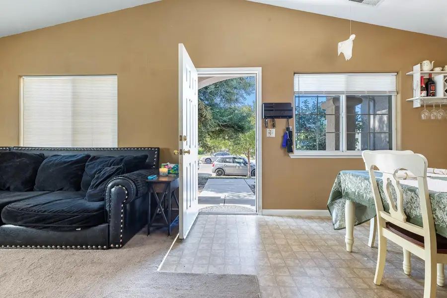 1567 Lacreta Avenue, Madera, CA 93638 - #3