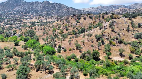 38867 Baywood Lane, Yokuts Valley, CA 93675