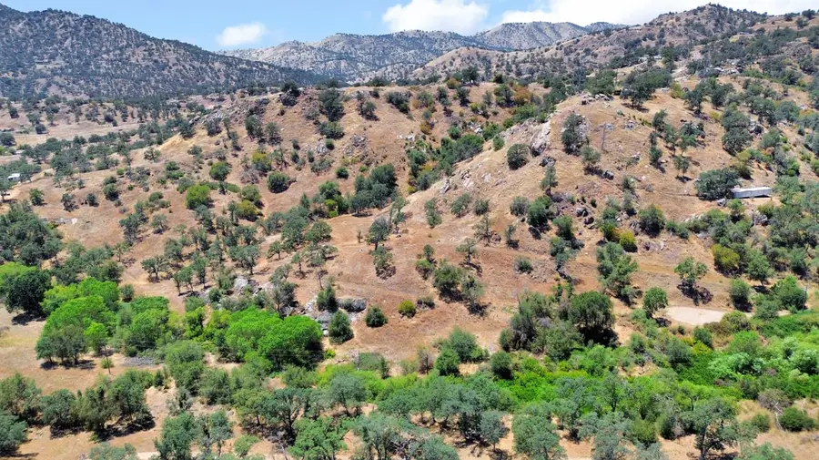 38867 Baywood Lane, Yokuts Valley, CA 93675 - #2