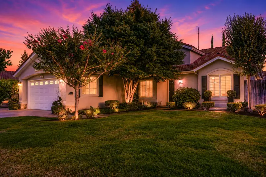 5903 W Alluvial Avenue, Fresno, CA 93722 - #2