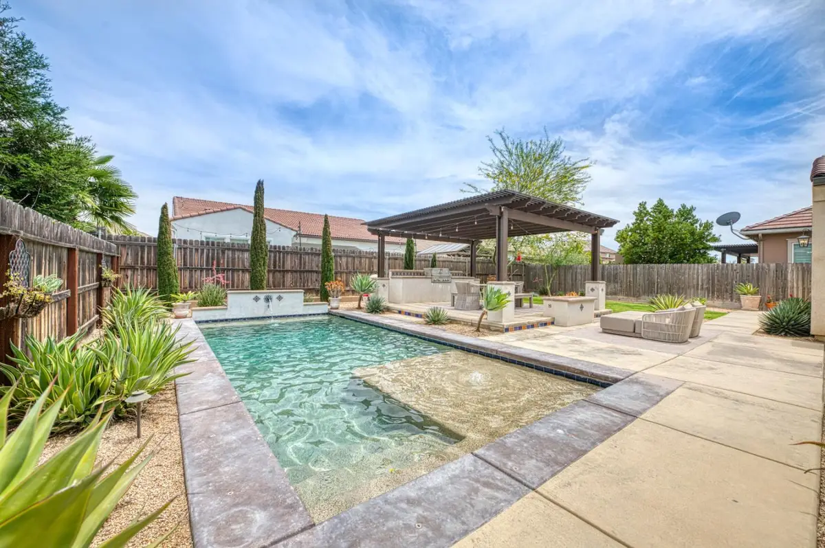 1439 N Maine Avenue, Clovis, CA 93619 - #1