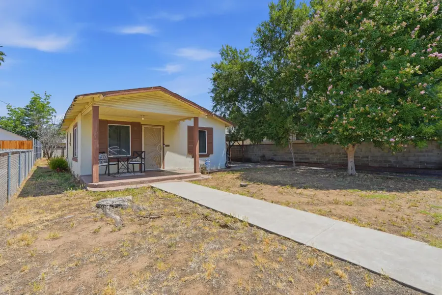 327 E Dayton Avenue, Fresno, CA 93704 - #3