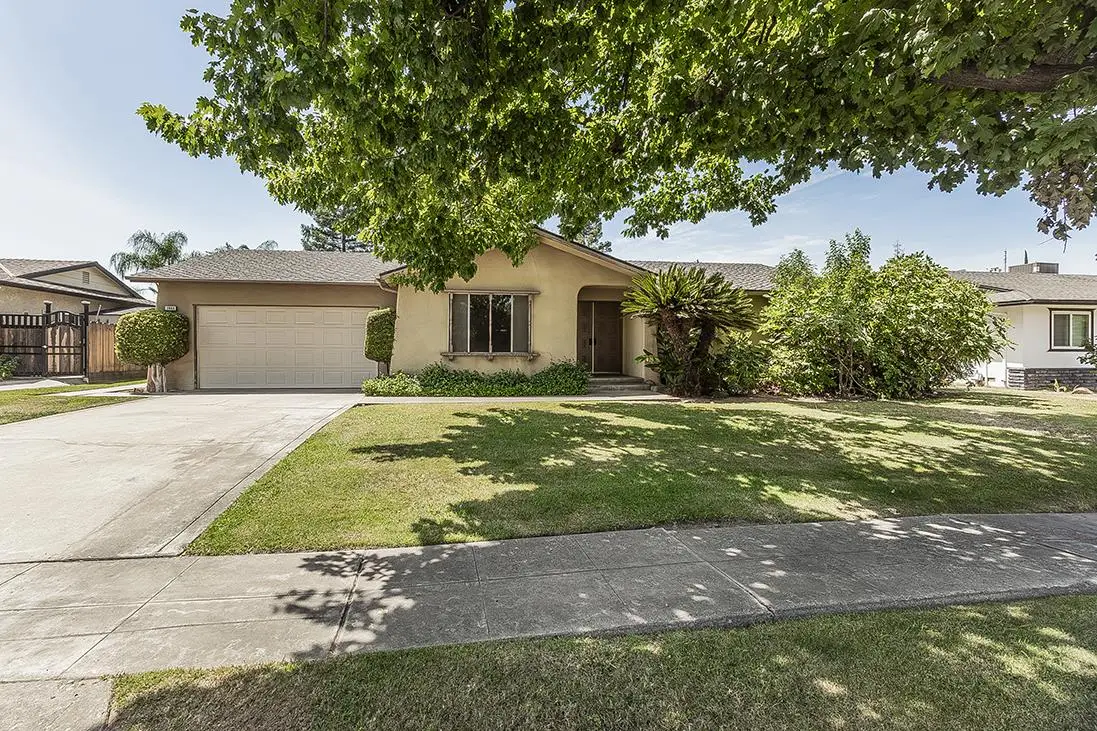 1553 W Palo Alto Avenue, Fresno, CA 93711 - #1