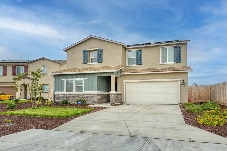 1470 W Clara Avenue, Fowler, CA 93625 - #3