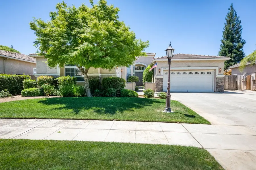 2330 Deauville Circle, Clovis, CA 93619 - #2