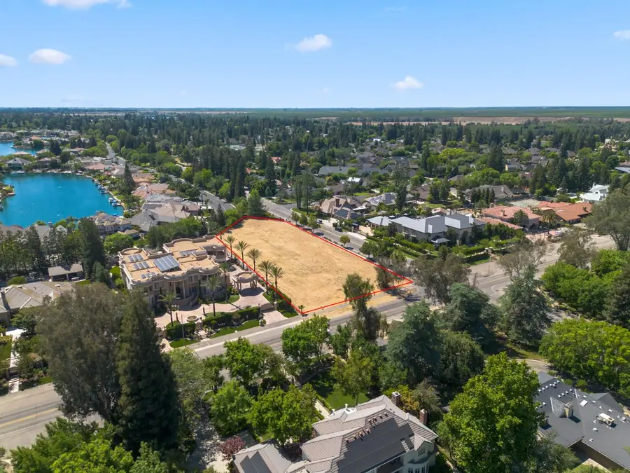 7379 N Van Ness Boulevard, Fresno, CA 93711 - #3