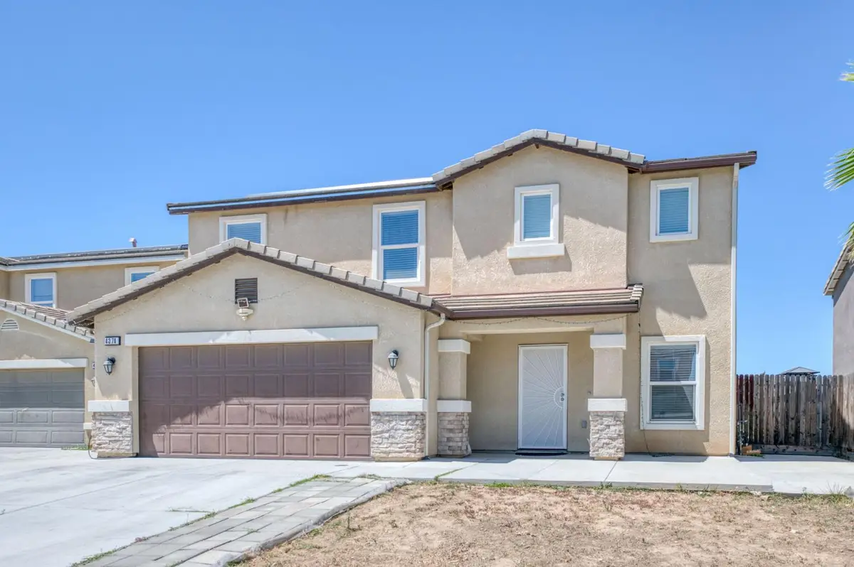 4374 W Saginaw Way, Fresno, CA 93722 - #1