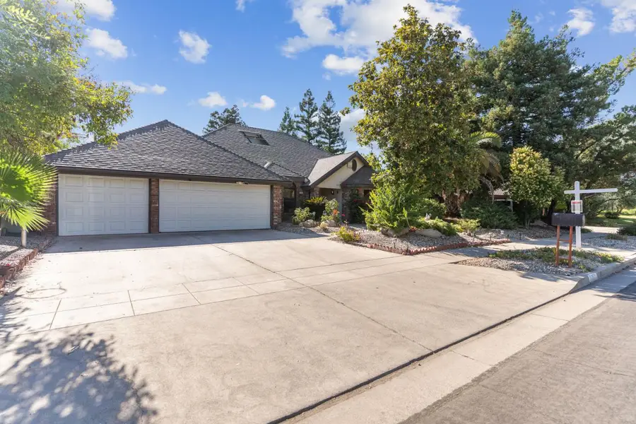 8357 N 1st Street, Fresno, CA 93720 - #3