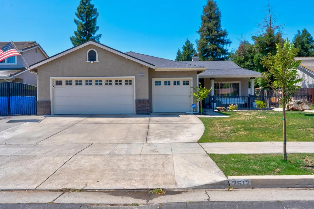 2512 Keats Avenue, Clovis, CA 93611 - #1