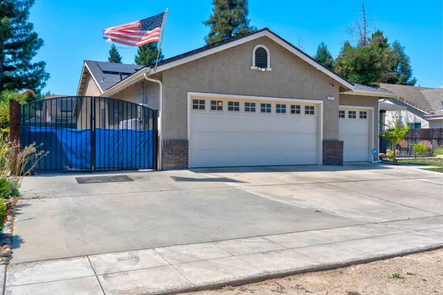 2512 Keats Avenue, Clovis, CA 93611 - #2