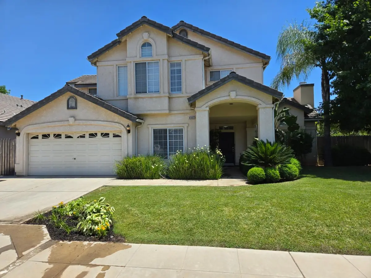 8002 N 5th Street, Fresno, CA 93720 - #1