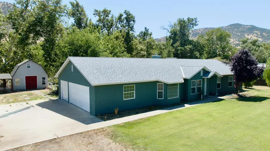 7557 Live Oak Drive, Sanger, CA 93657 - #2
