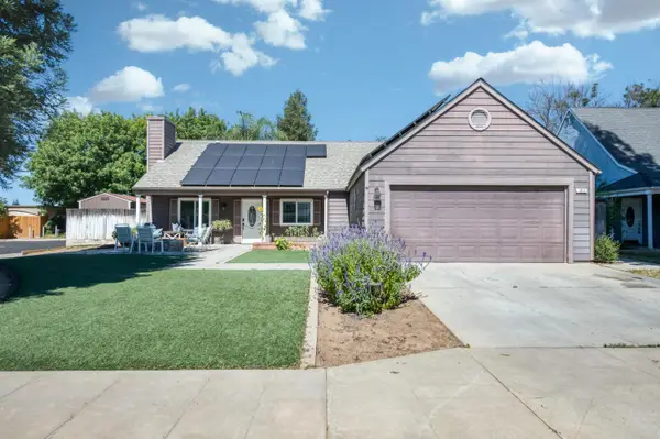 1012 N Adler Avenue, Clovis, CA 93611
