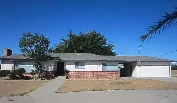3871 S Clovis Avenue, Fresno, CA 93725