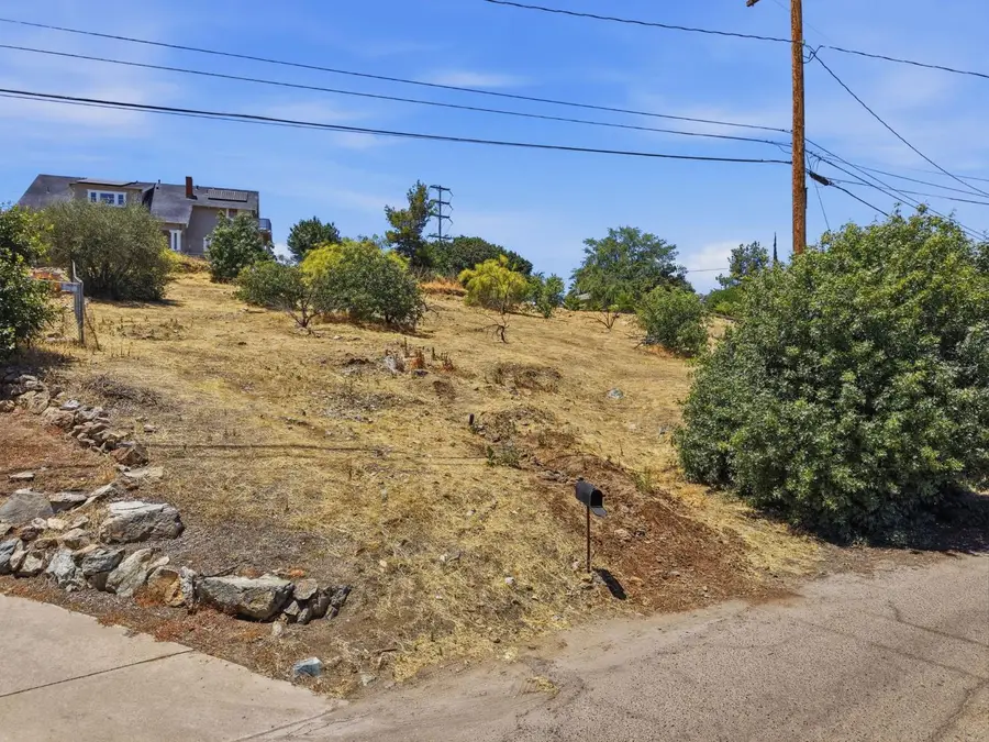 0 N Scenic Drive, Porterville, CA 93257 - #3
