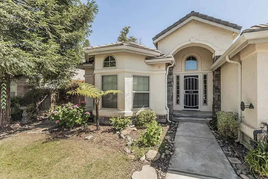 6589 E Michigan Avenue, Fresno, CA 93727 - #3