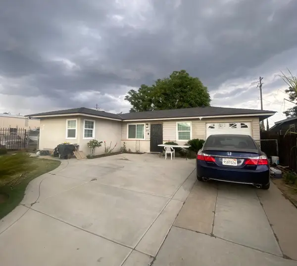 2037 S Hazelwood Boulevard, Fresno, CA 93702