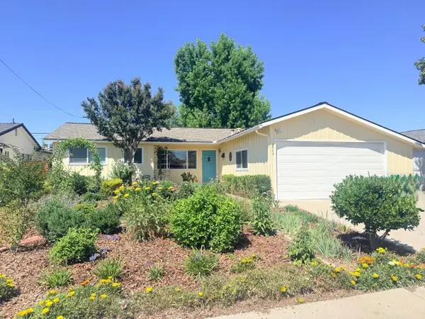 2545 Dewitt Avenue, Clovis, CA 93612