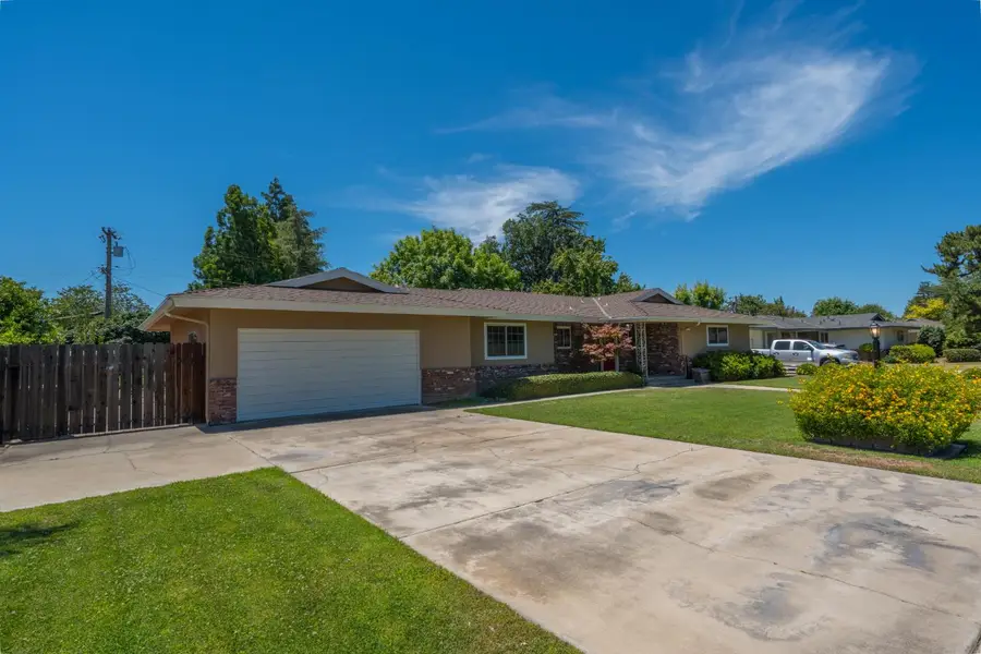 645 W Celeste Avenue, Fresno, CA 93704 - #3