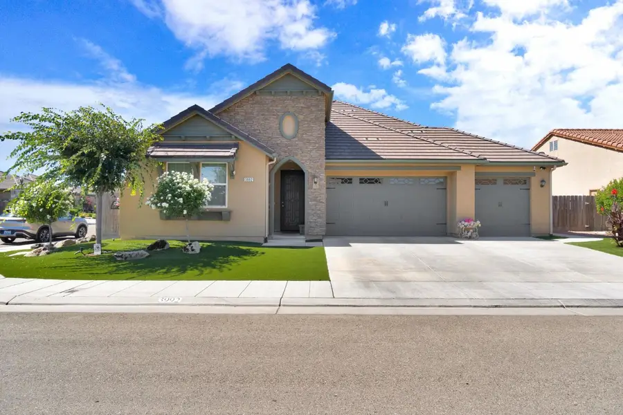 3992 Flint Avenue, Clovis, CA 93619 - #3