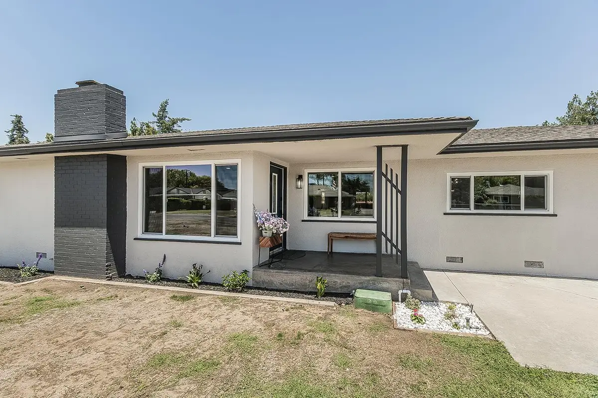5383 Easterby Drive N, Fresno, CA 93727 - #1