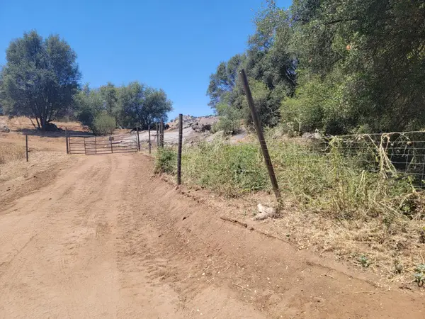 533 Mound Lane, Yokuts Valley, CA 93675