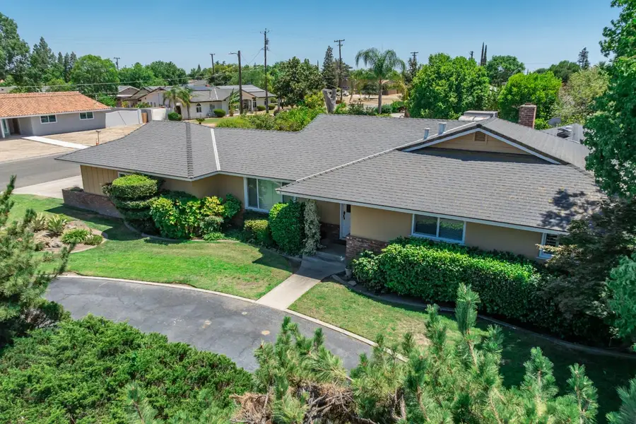 4328 E Rialto Avenue, Fresno, CA 93726 - #2