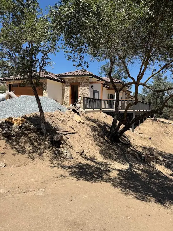 30603 Holiday Drive, Coarsegold, CA 93614