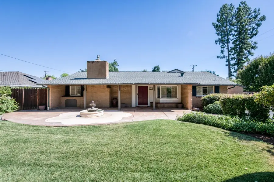 812 E Rialto Avenue, Fresno, CA 93704 - #3