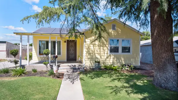 1805 W Kenmore Drive W, Fresno, CA 93703