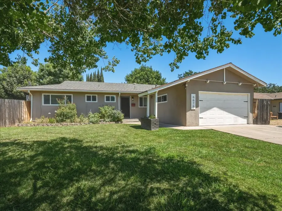 6676 N Wolters Avenue, Fresno, CA 93710 - #2